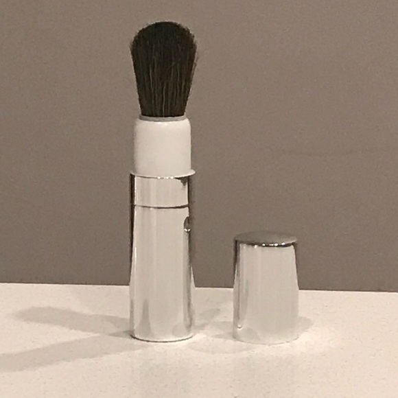 COPY - Silver Travel Twist Makeup Brush (Brand New) - Picture 1 of 2